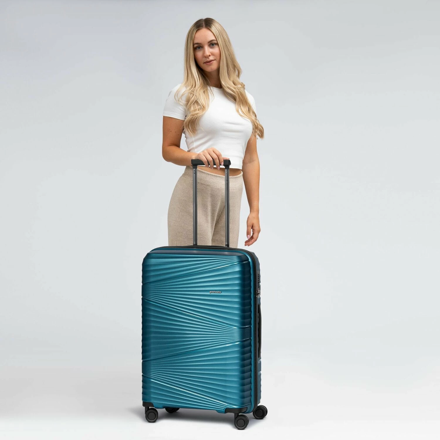 Collection 02 THE MEDIUM 4 Rollen Trolley 67 Cm 3 Collection 02 THE MEDIUM 4 Rollen Trolley 67 Cm – Bild 3